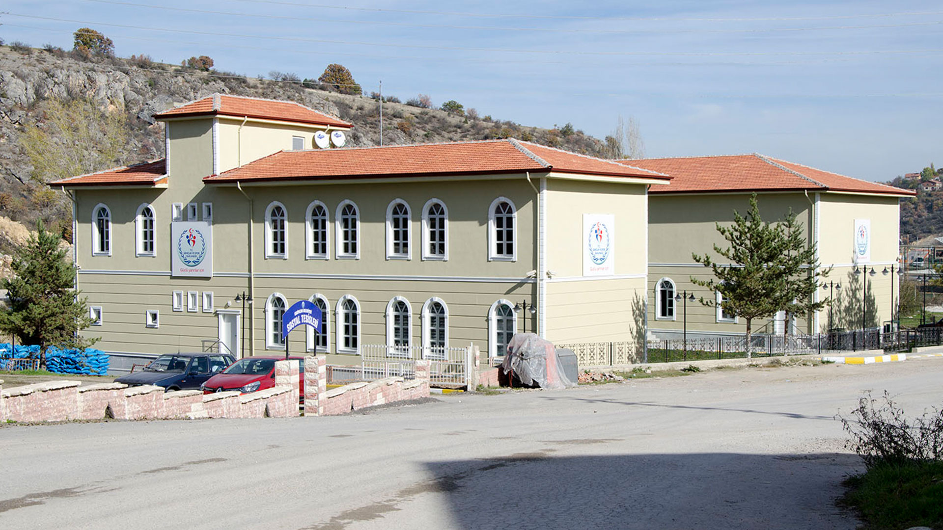 ESKİPAZAR GENÇLİK MERKEZİ / KARABÜK